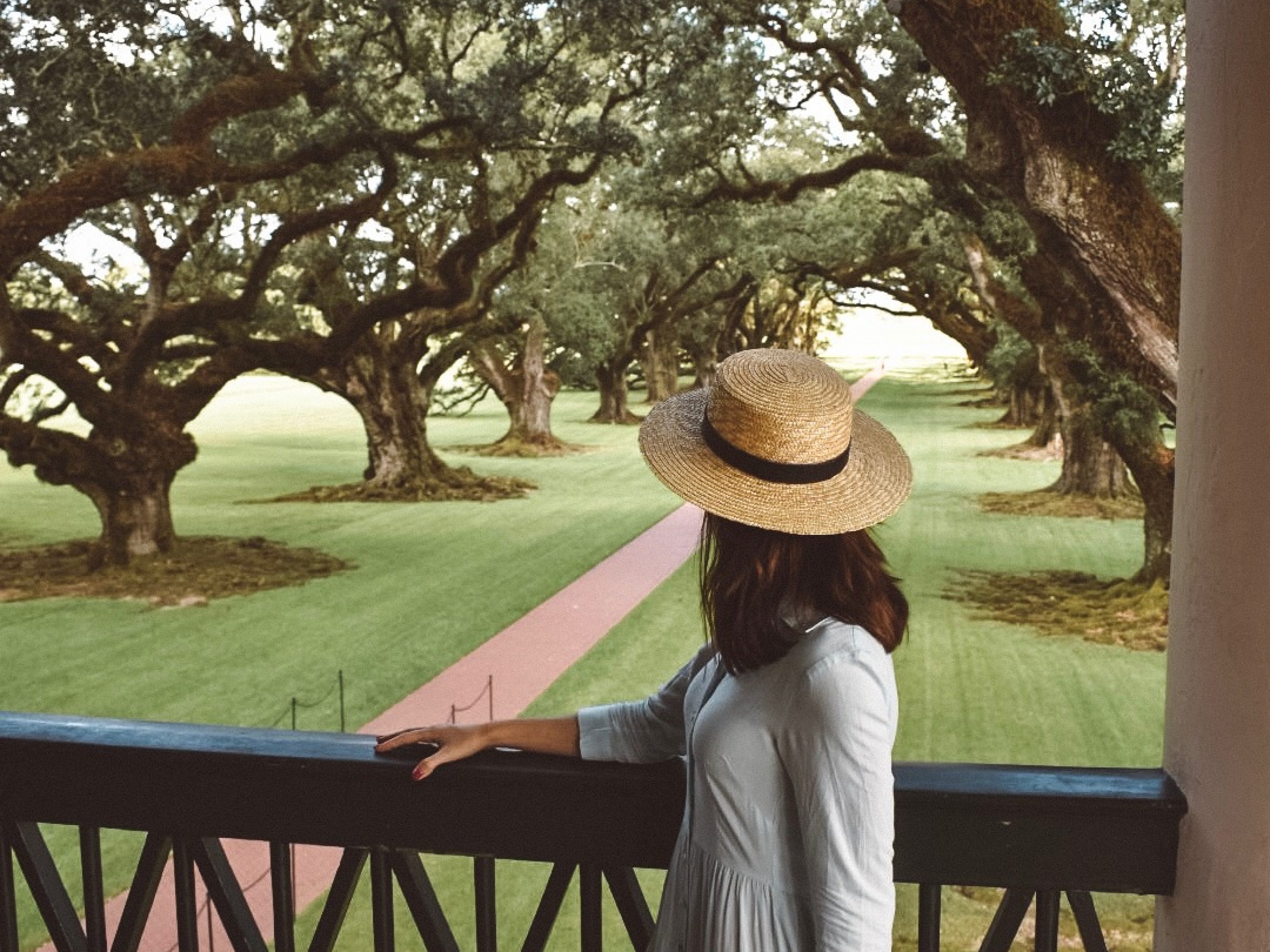 Explore Oak Alley Plantation outside of New Orleans